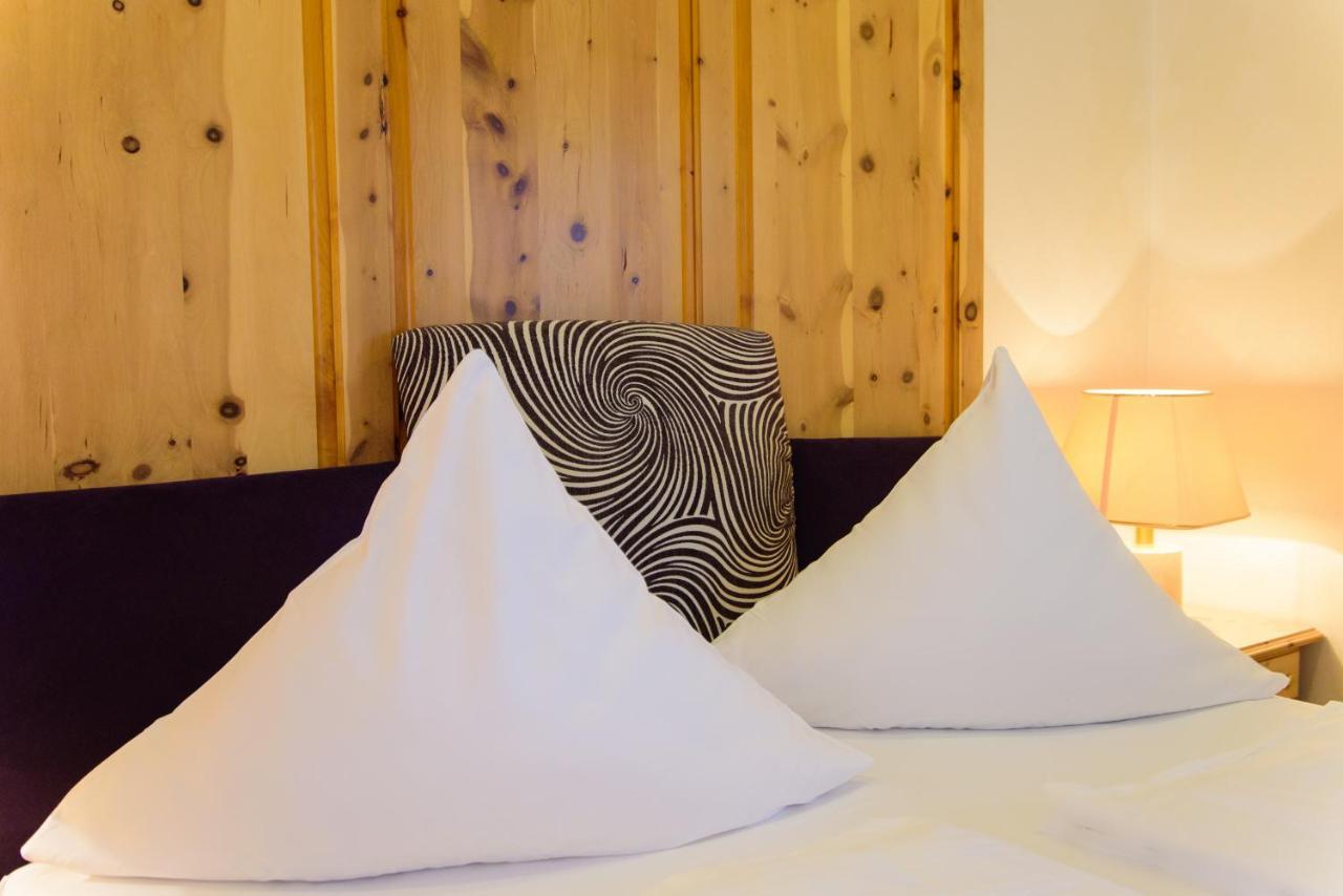 Hotel Bohn Metzingen  Dış mekan fotoğraf