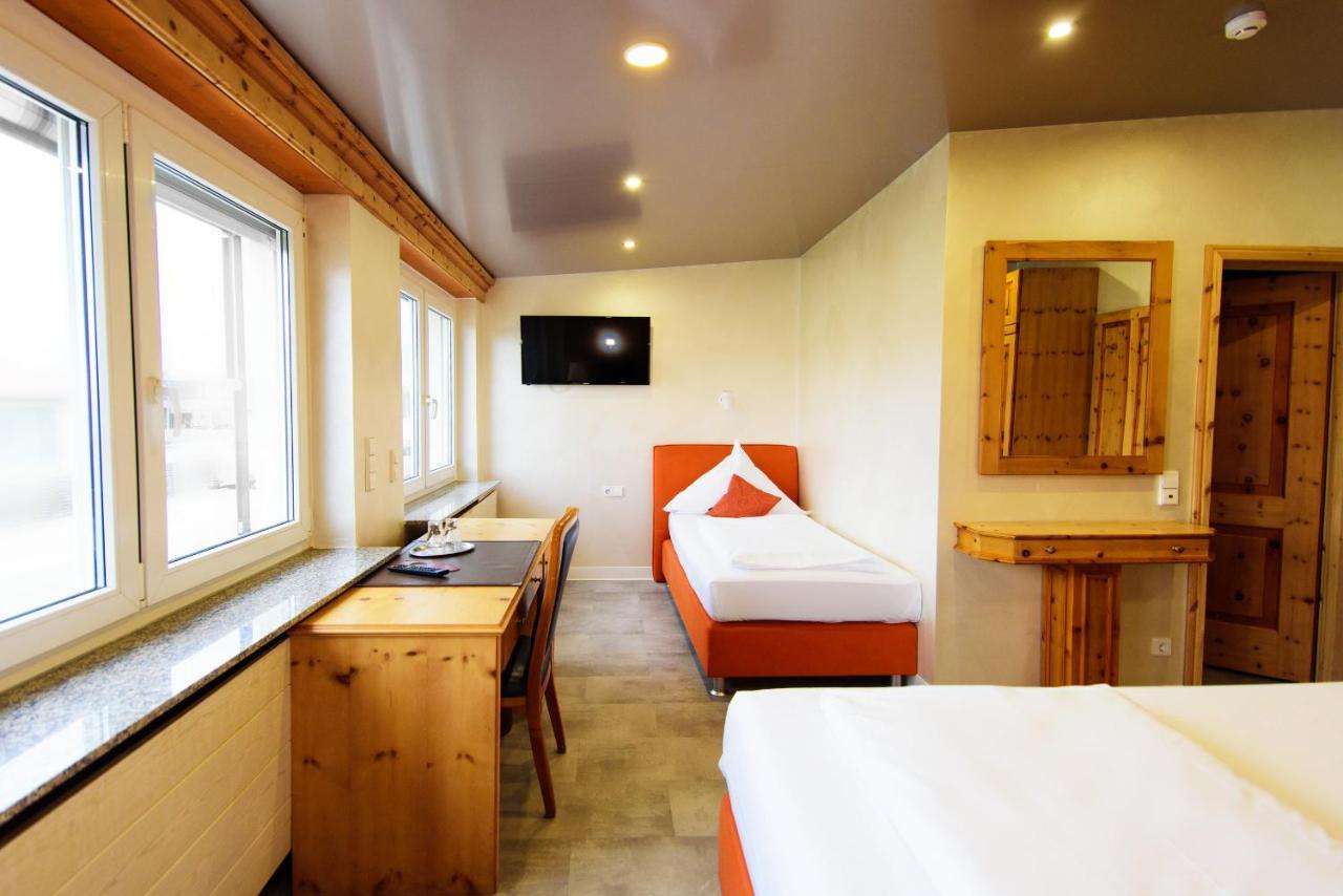 Hotel Bohn Metzingen  Dış mekan fotoğraf