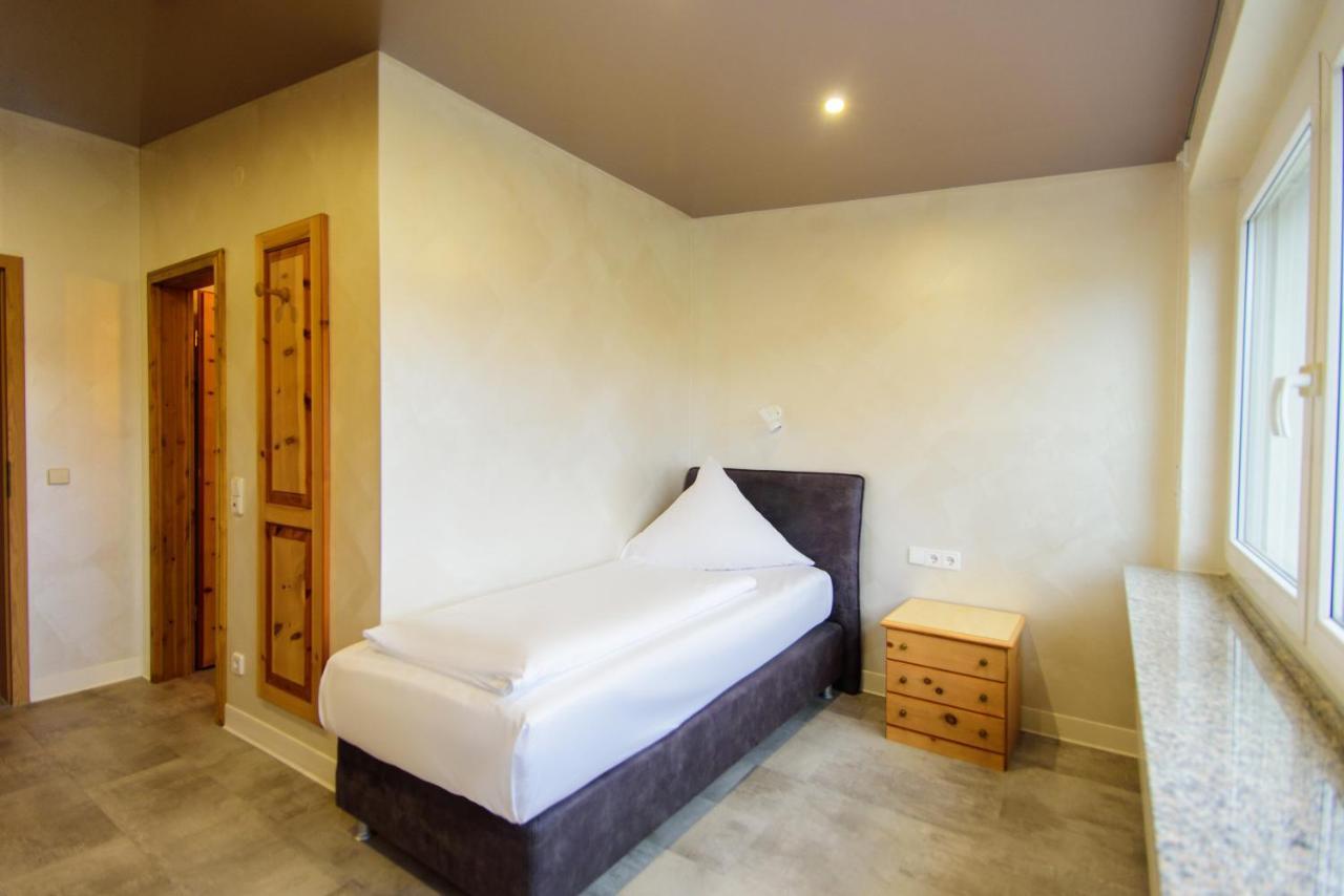 Hotel Bohn Metzingen  Dış mekan fotoğraf