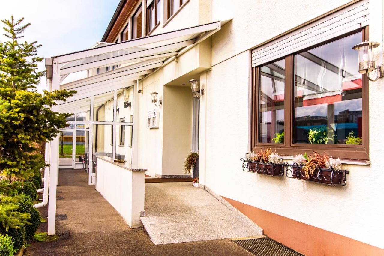 Hotel Bohn Metzingen  Dış mekan fotoğraf